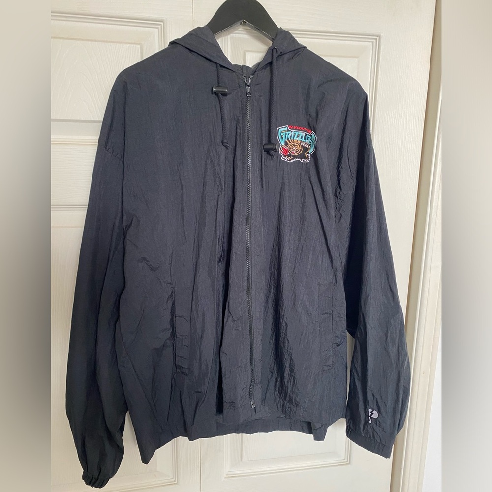 Vintage Vancouver Grizzlies Waterproof Hooded Jacket